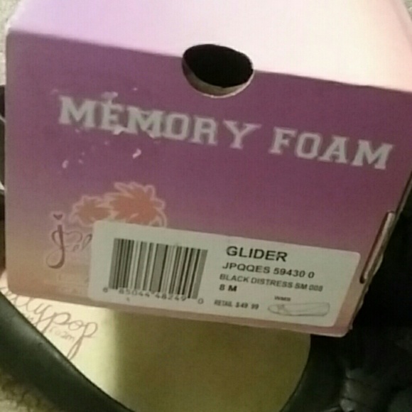 Cute basic flats  8m - Picture 3 of 4